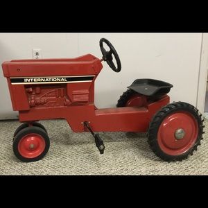 Meet your Posher, Suzanne